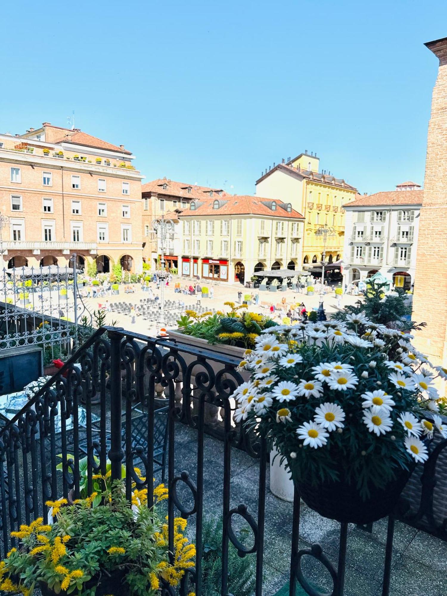 Comecasa San Secondo Terraced Apartment Asti Exteriér fotografie